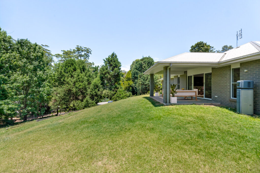 Sold - 17 Hilltop Crescent - New Property in Blue Mountain Heights - Real Estate by Heston Marino
