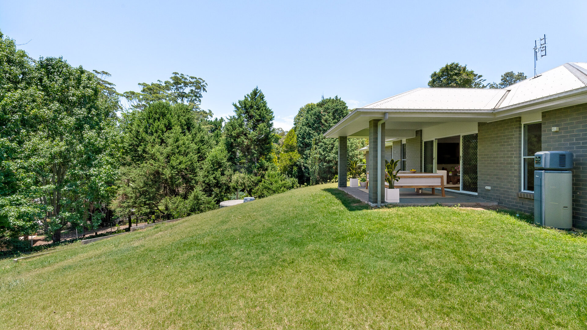 Sold - 17 Hilltop Crescent - New Property in Blue Mountain Heights - Real Estate by Heston Marino
