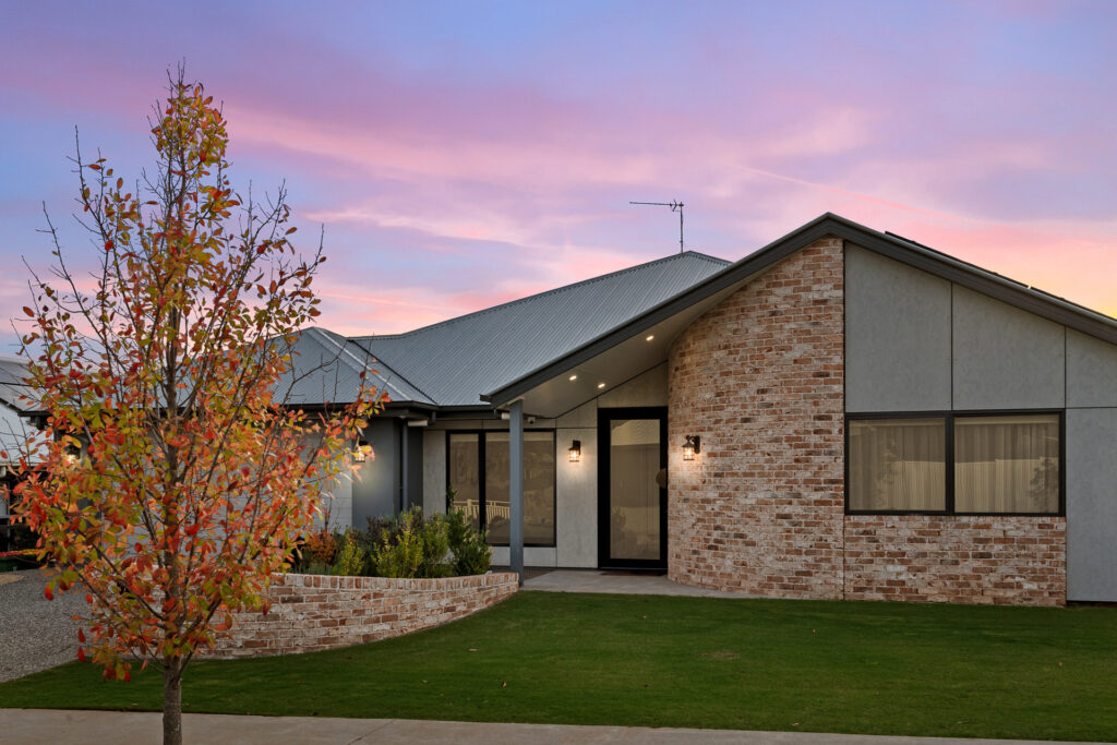 Sold - 5 Fullbrook Avenue - New Property in Highfields - Real Estate by Heston Marino