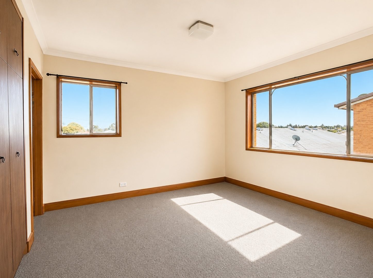 For Rent - 4/277 Bridge Street - New Property in Newtown - Real Estate by Nikita Thompson