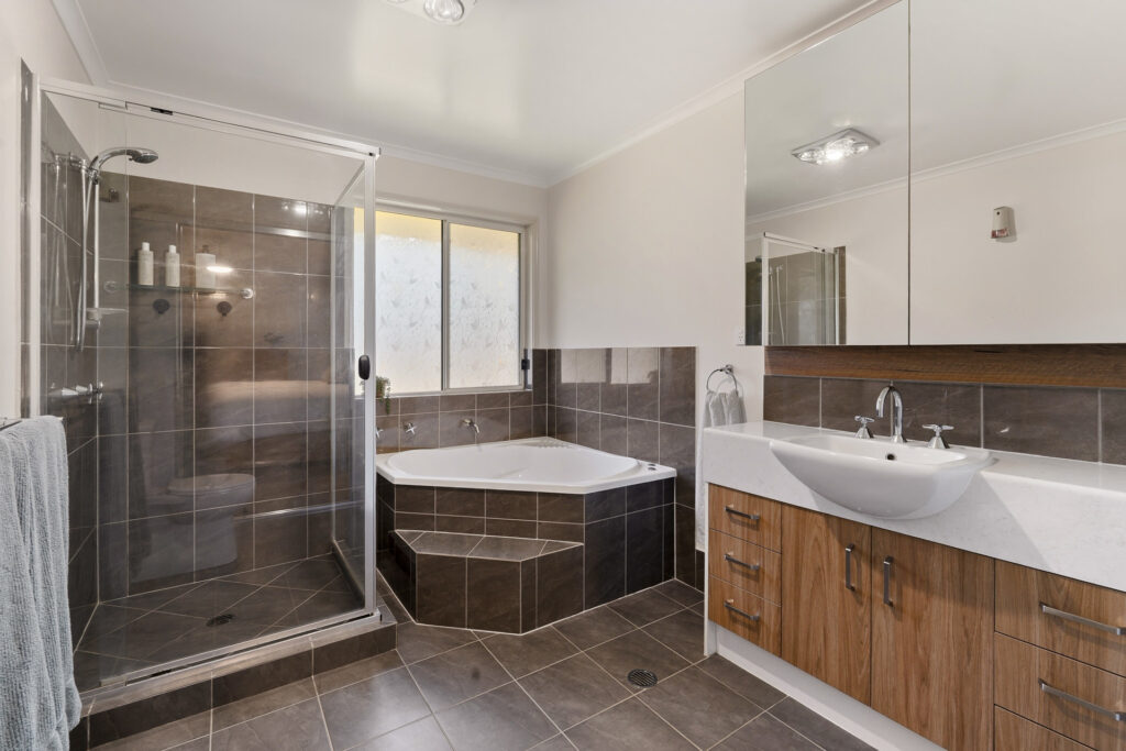 For Sale - 11 Panorama Crescent - New Property in Gowrie Junction - Real Estate by Heston Marino
